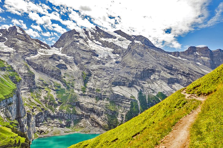 Caminata panorámica de Oeschinensee