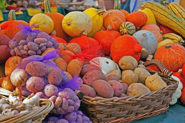 Verduras a la venta en el mercado de granjeros de Bellingham
