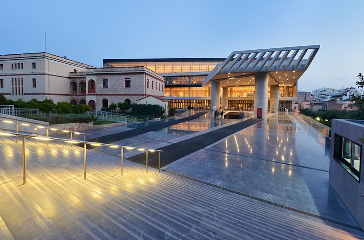 Museo de la Acrópolis por la noche