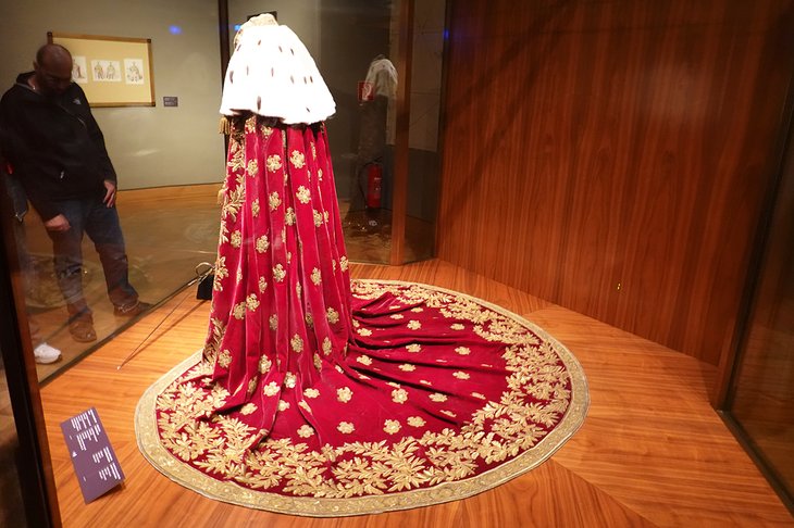 Manto del Emperador de Austria en el Tesoro Imperial