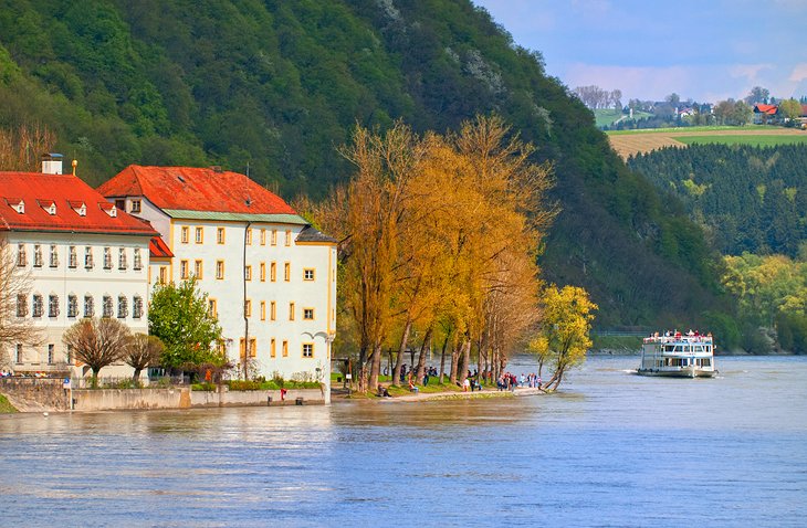 Un paseo en barco por el Danubio