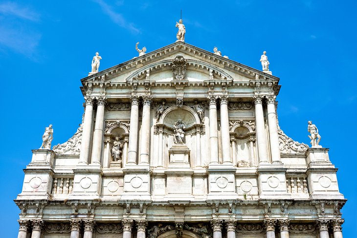 Santa María de Nazaret