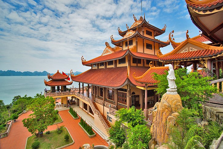 Pagoda Cai Bau