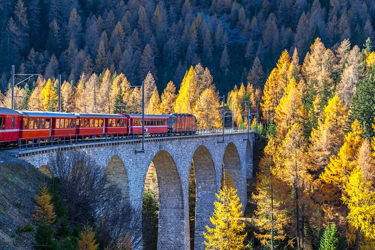 La línea ferroviaria Bernina