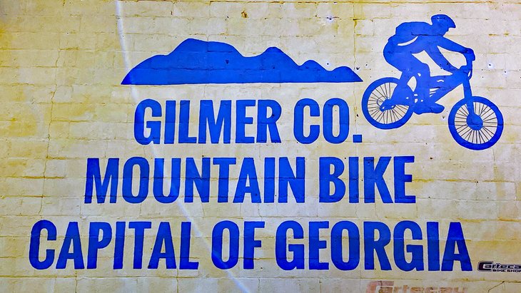 Señal de ciclismo de montaña en Ellijay