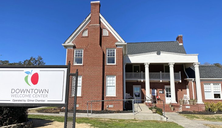 Centro de Bienvenida del Centro en Ellijay
