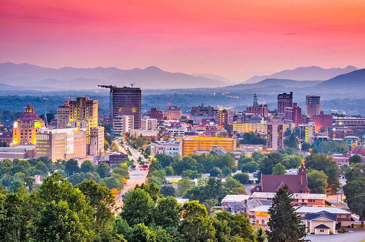 Asheville al anochecer