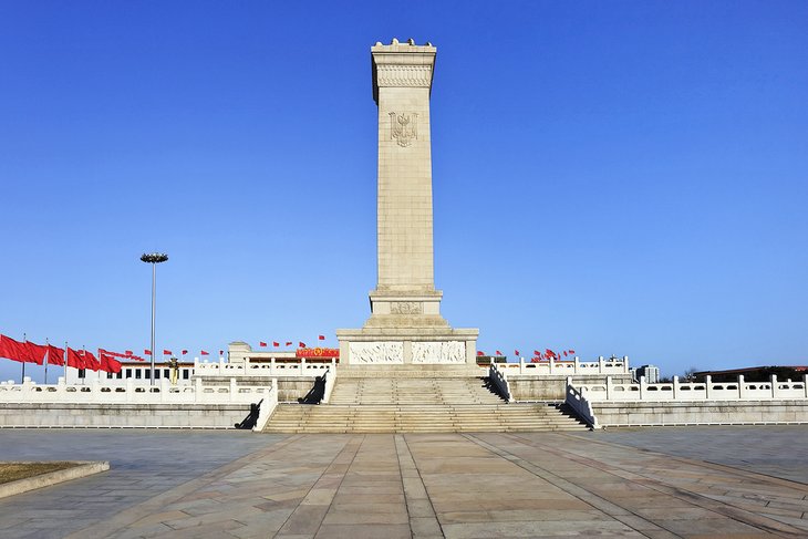 Monumento a los Héroes del Pueblo en la Plaza de Tiananmen, Beijing